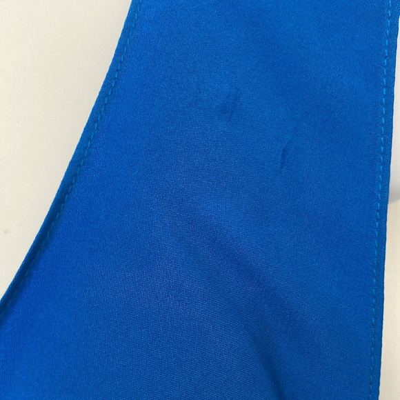 Diane von Furstenberg Bright Blue Sleeveless Silk Blouse Medium - Picture 6 of 10